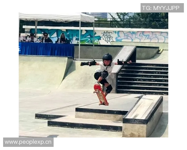 深圳滑板队聚焦速度与激情探索滑板运动的无限可能